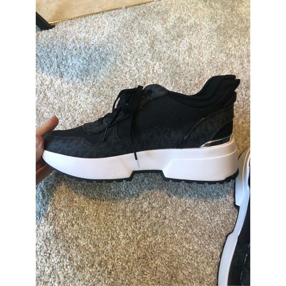 Michael Michael Kors Women’s Black Platform Lace Up Sneakers Size 9.5 NWT - Picture 3 of 11